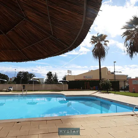 Apartamento Mystay - Bellavista Pool & *